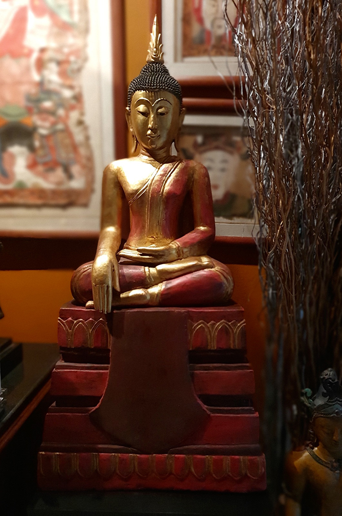 Extremely Rare 18C Bronze Burmese Shan Buddha # DW092